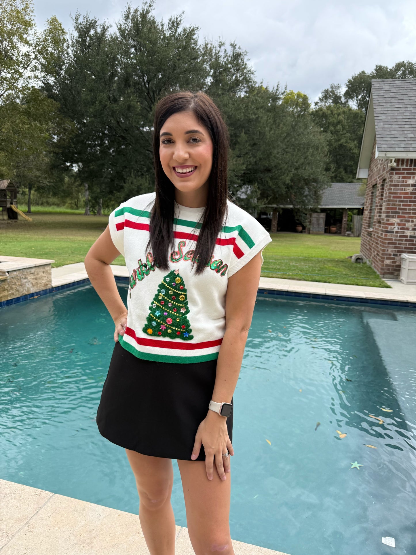 QUEEN OF SPARKLES White Red and Green Sparkle Season Sweater Top