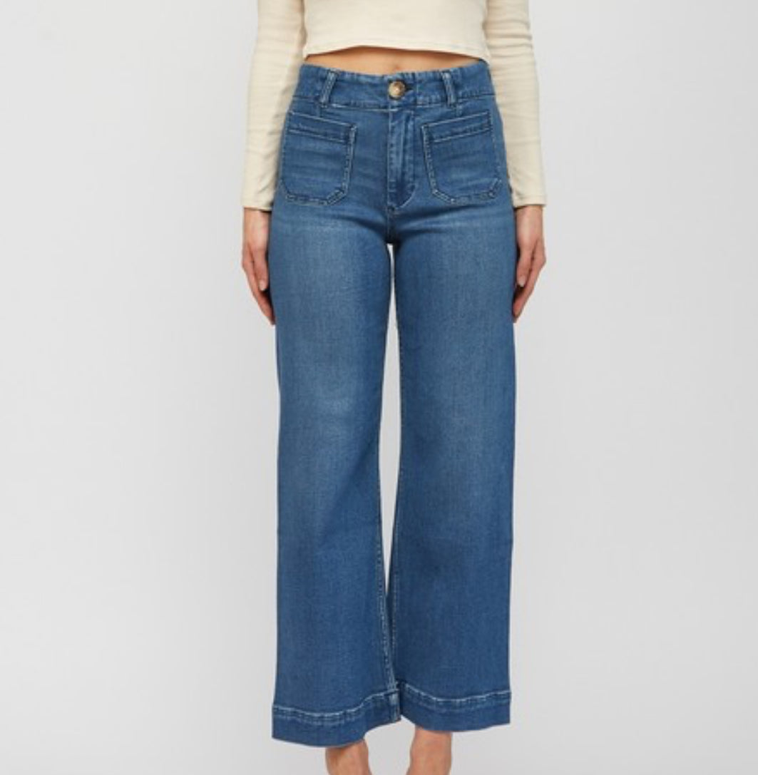 Cropped High Rise Jean