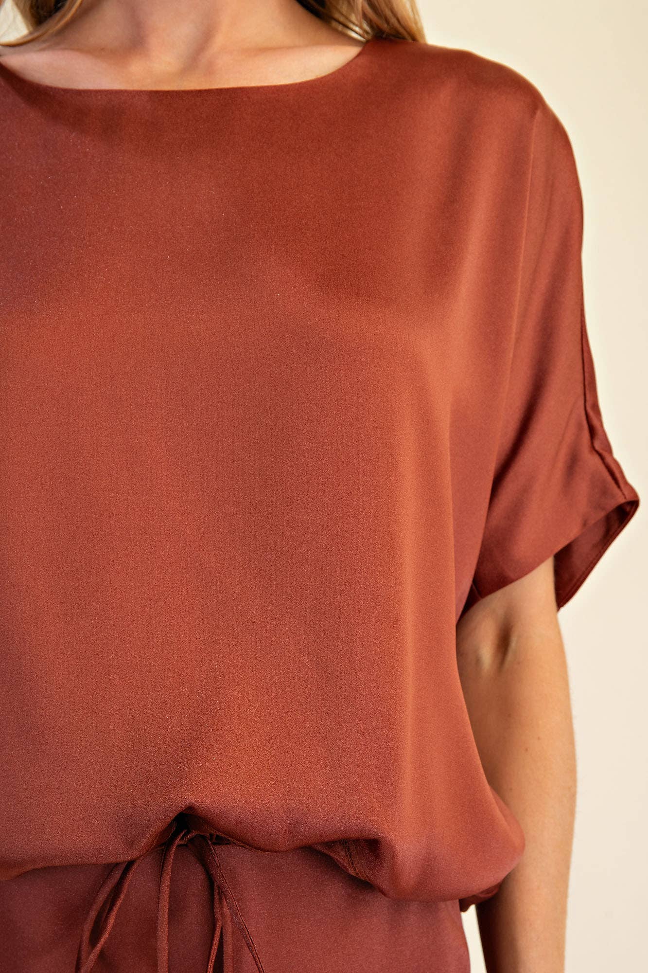 Round Neck Short Sleeve Top