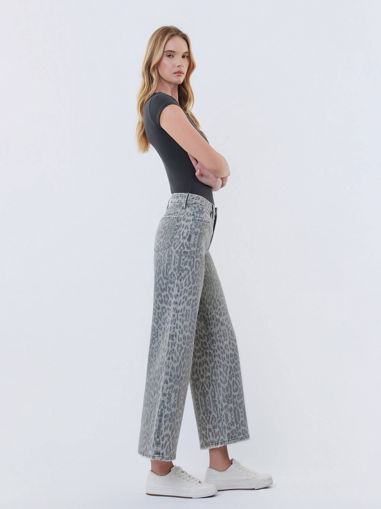 HIGH RISE GREY LEOPARD PRINT CROP WIDE LEG JEANS