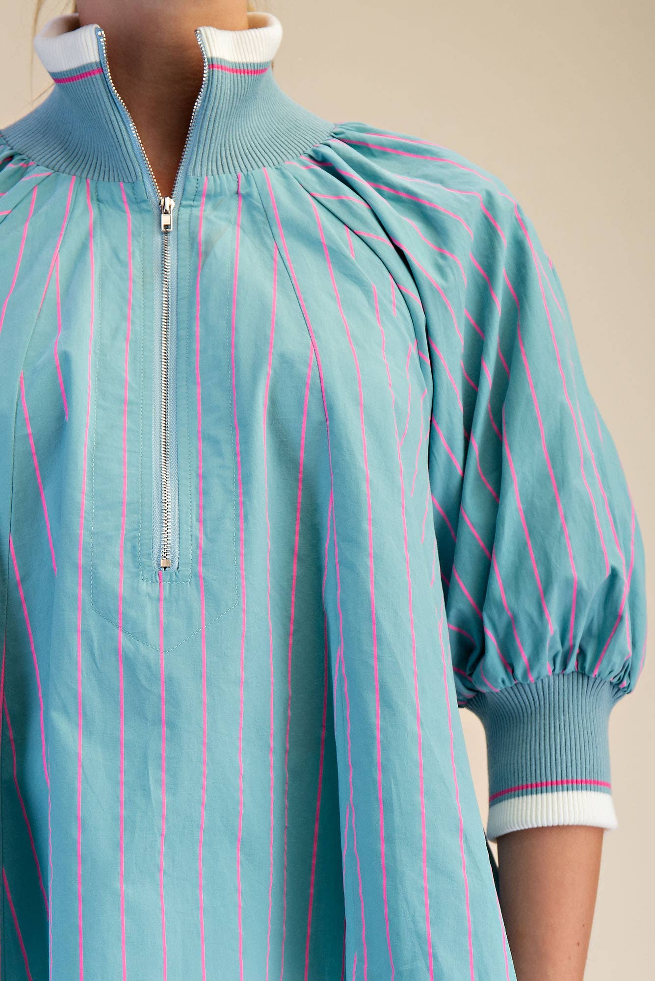 Mock Neck Band Puff Sleeve Blouse