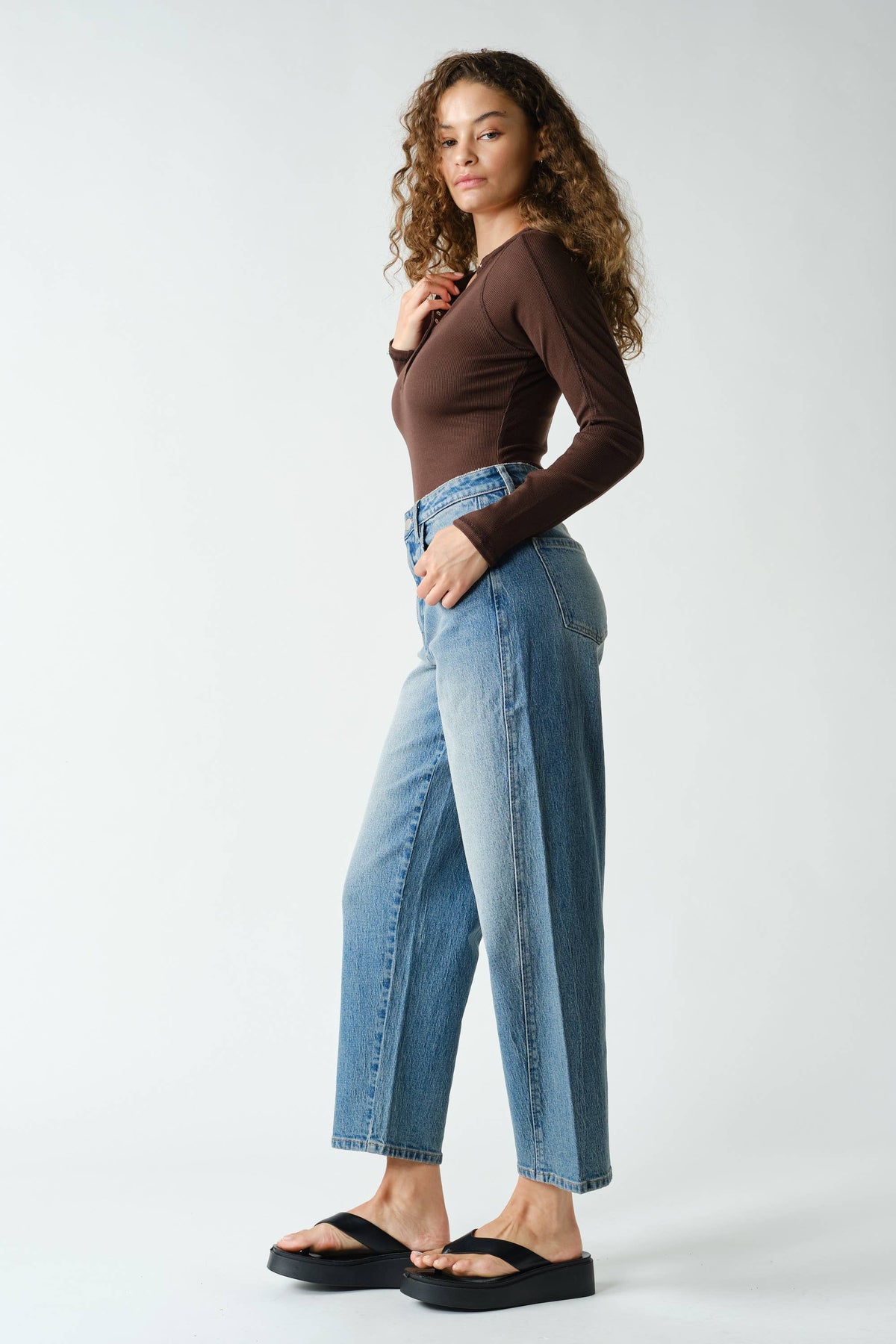 Essential Long-Sleeved Micro-Ribbed Henley Top