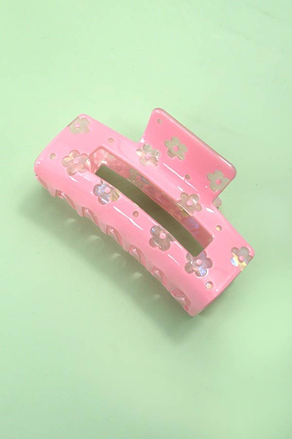 LUXE CUTOUT DAISY HAIR CLAW CLIP