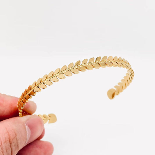 Leaf Shape 18k Gold Plated Stainless Steel Cuff Bangle