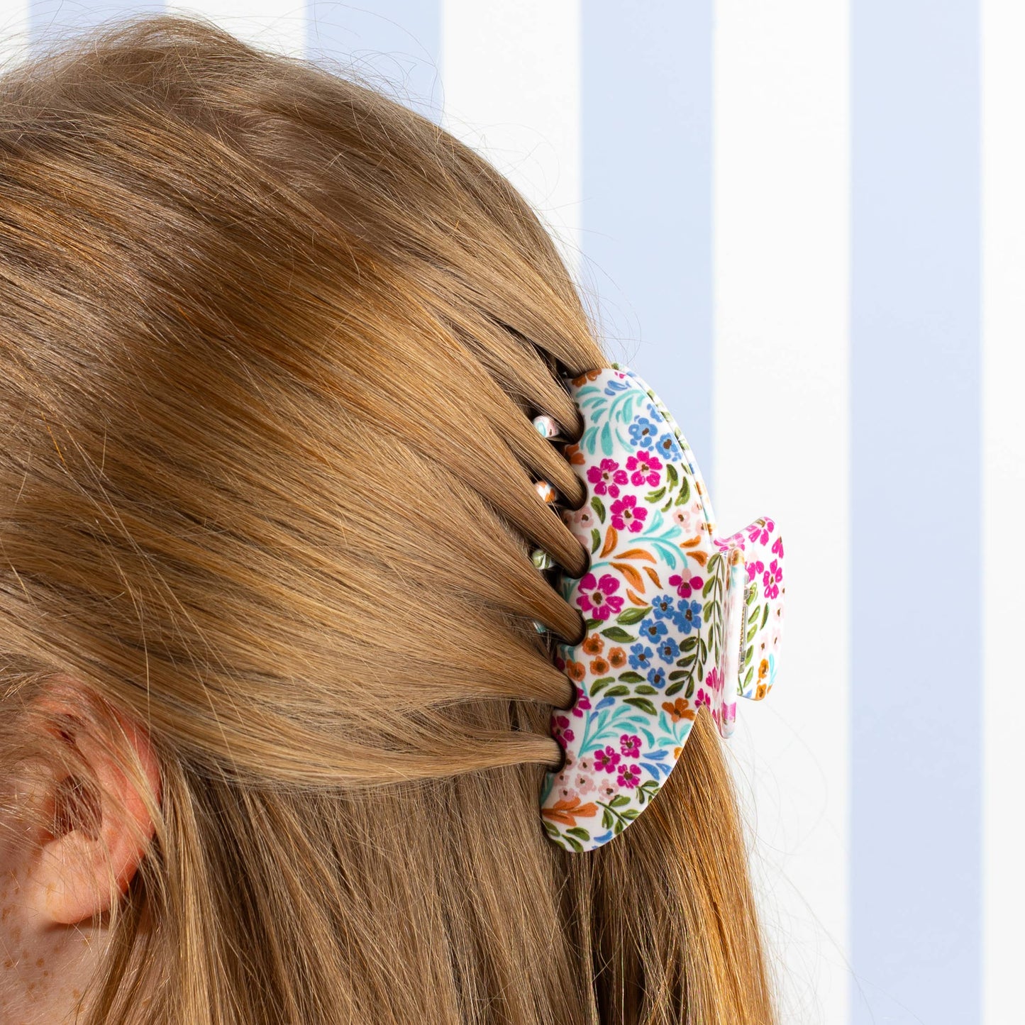 Floral Filigree Claw Clip