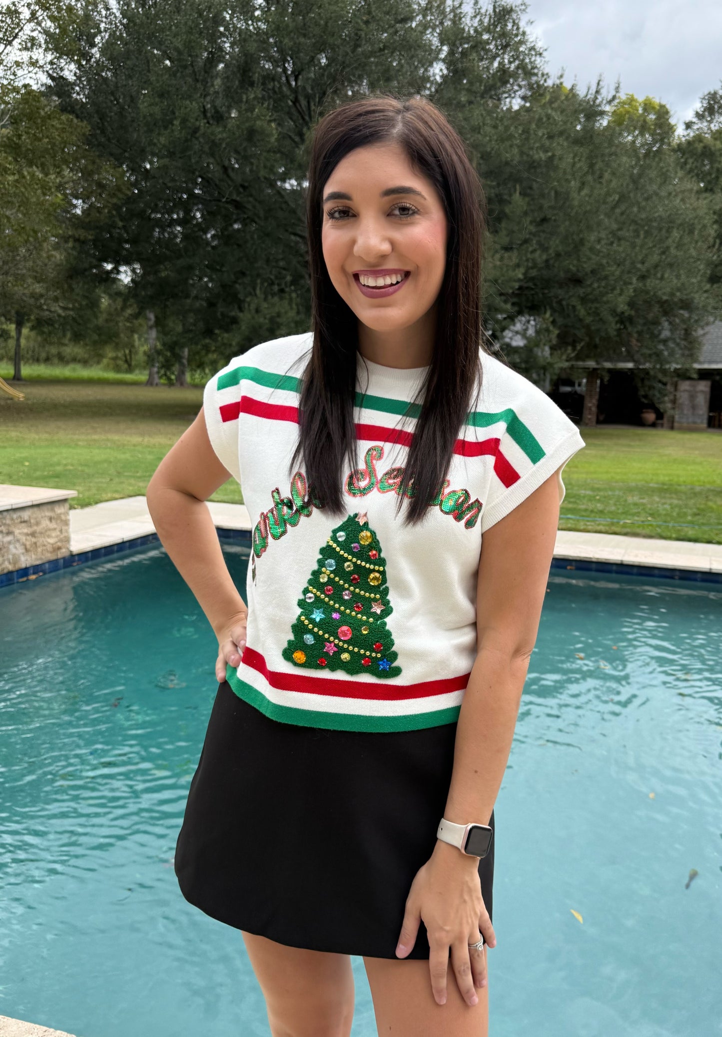 QUEEN OF SPARKLES White Red and Green Sparkle Season Sweater Top