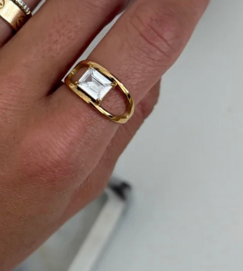 Hannah Ring