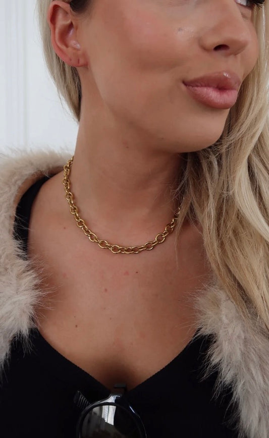 Beth Necklace