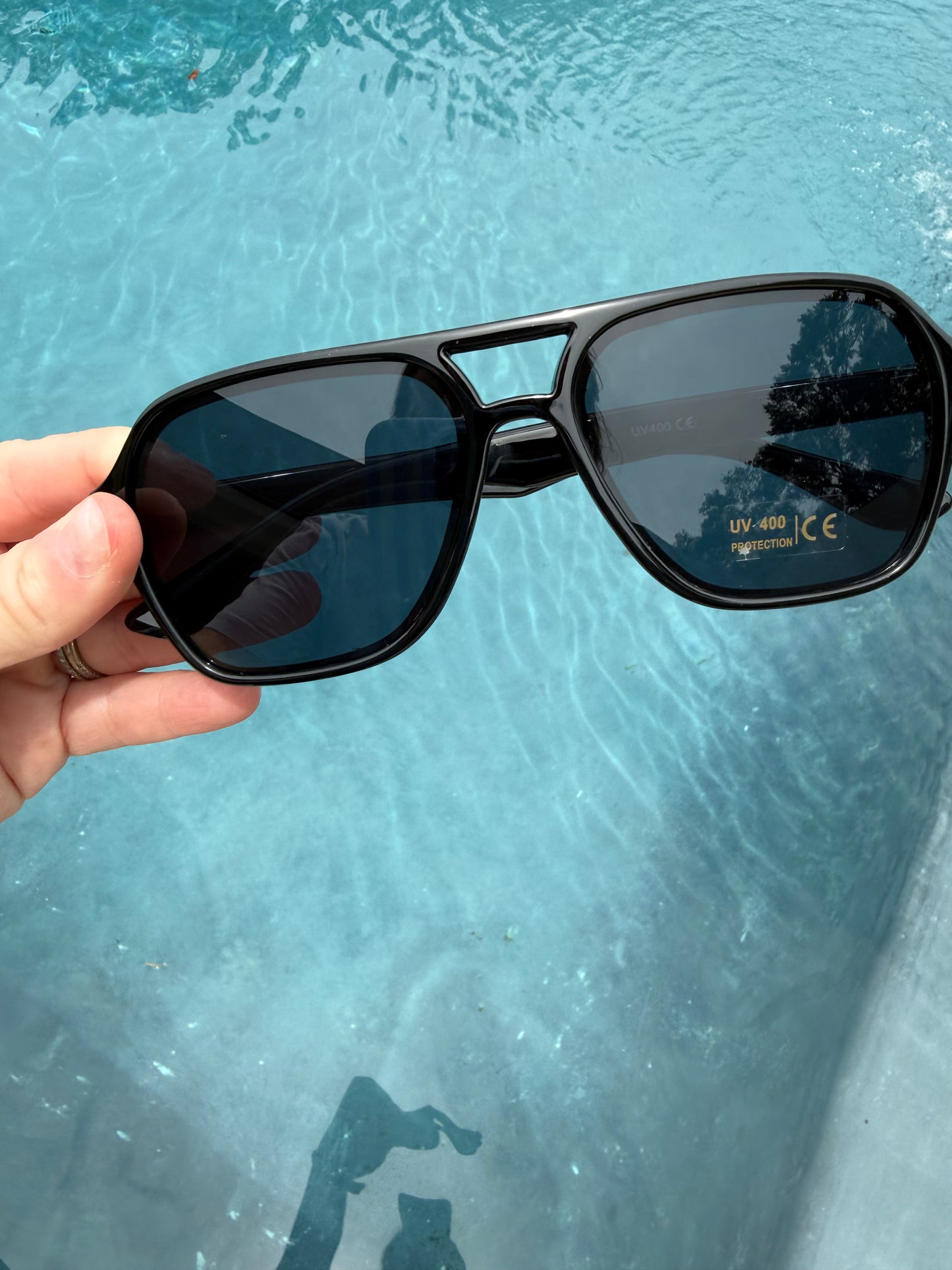Modern Plastic Aviator Frame Sunglasses Set