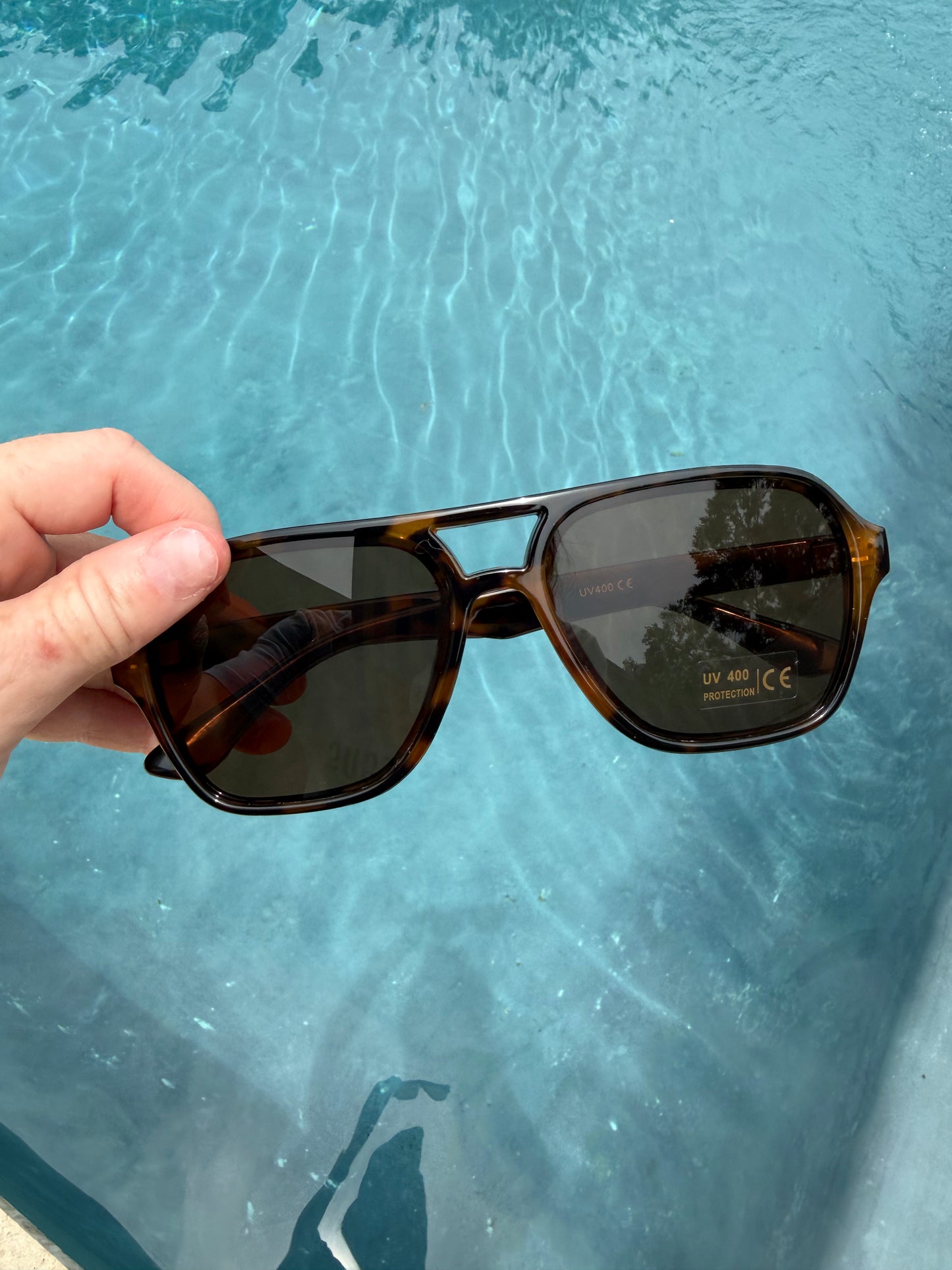 Modern Plastic Aviator Frame Sunglasses Set