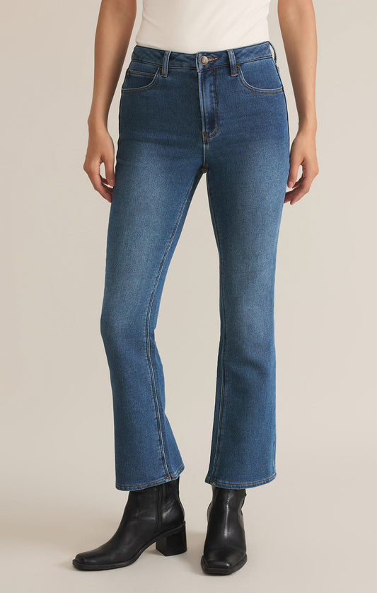 Lia Ankle Kick Flare