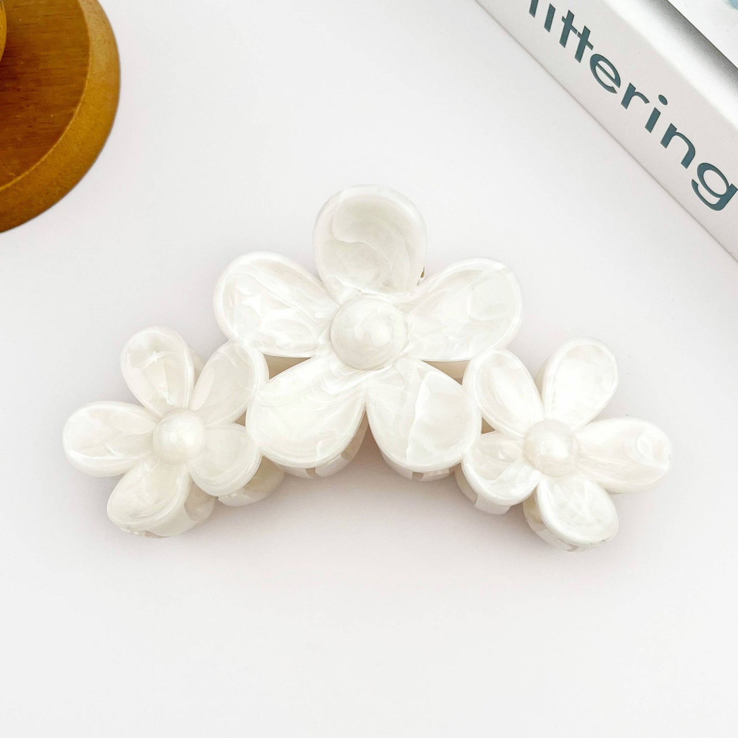 The Daisy Claw Clip
