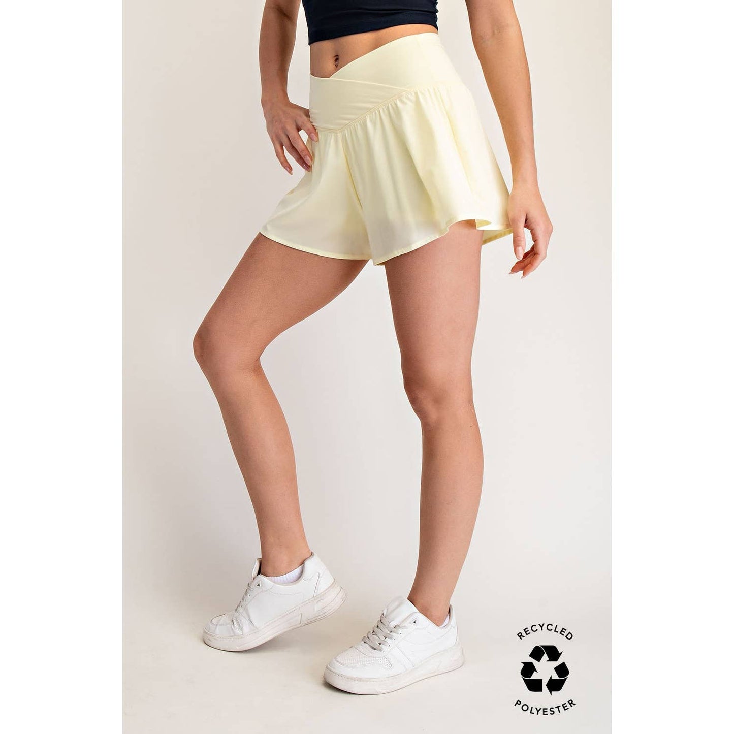 CROSSOVER FLARED SHORT