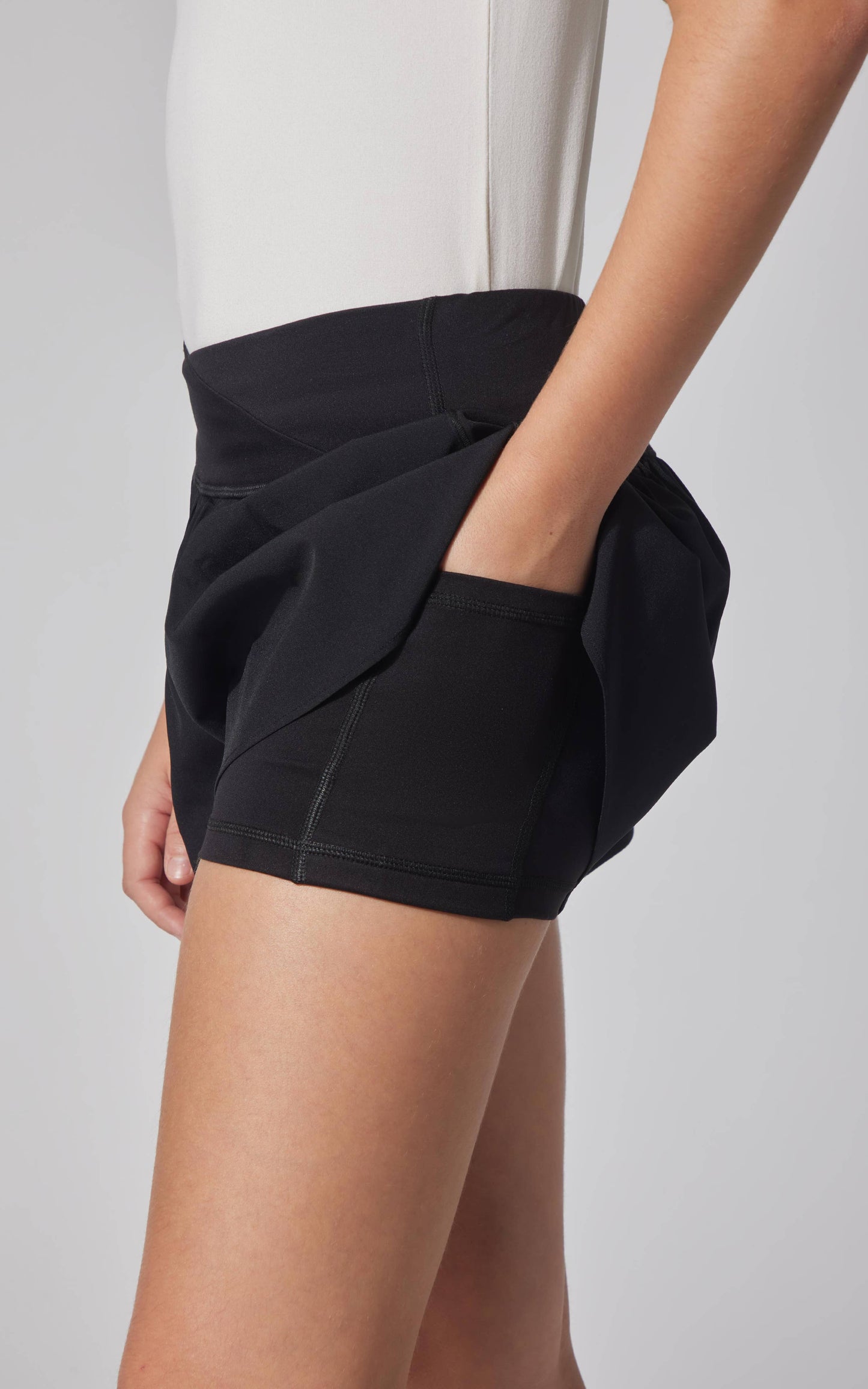 Girls Lightstream Crossover Criss Cross Shorts